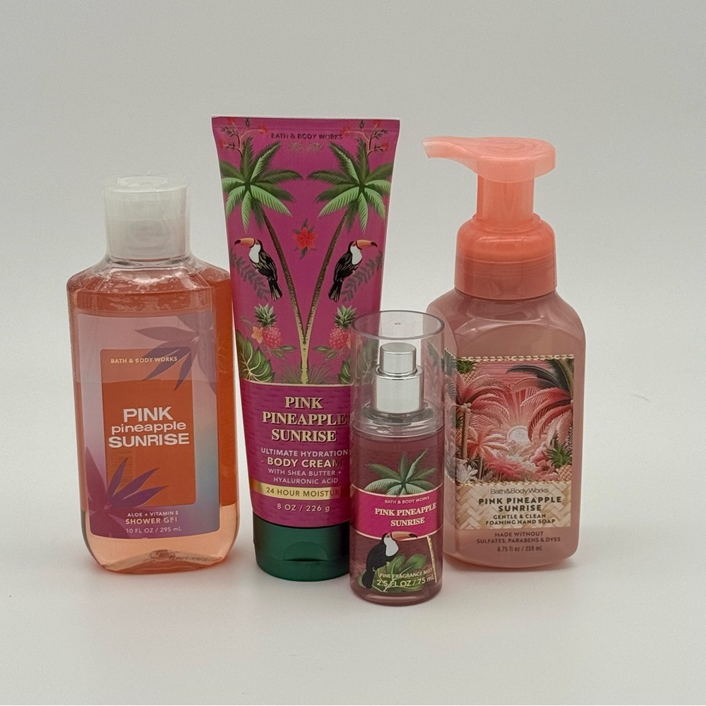 Bath & Body Works Pink Pineapple Sunrise Body Care Gift Set NWT